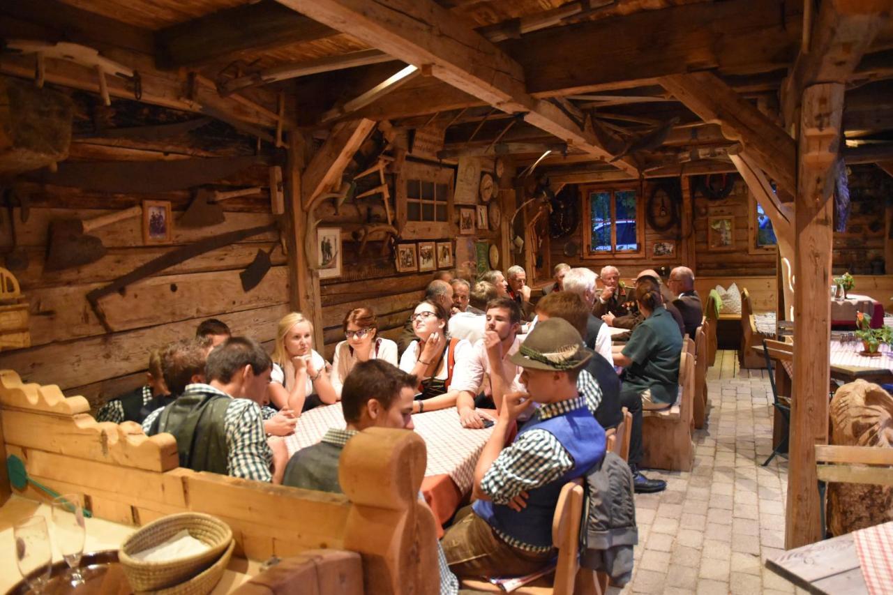Gasthof Zacherlbraeu Fusch an der Glocknerstraße Extérieur photo