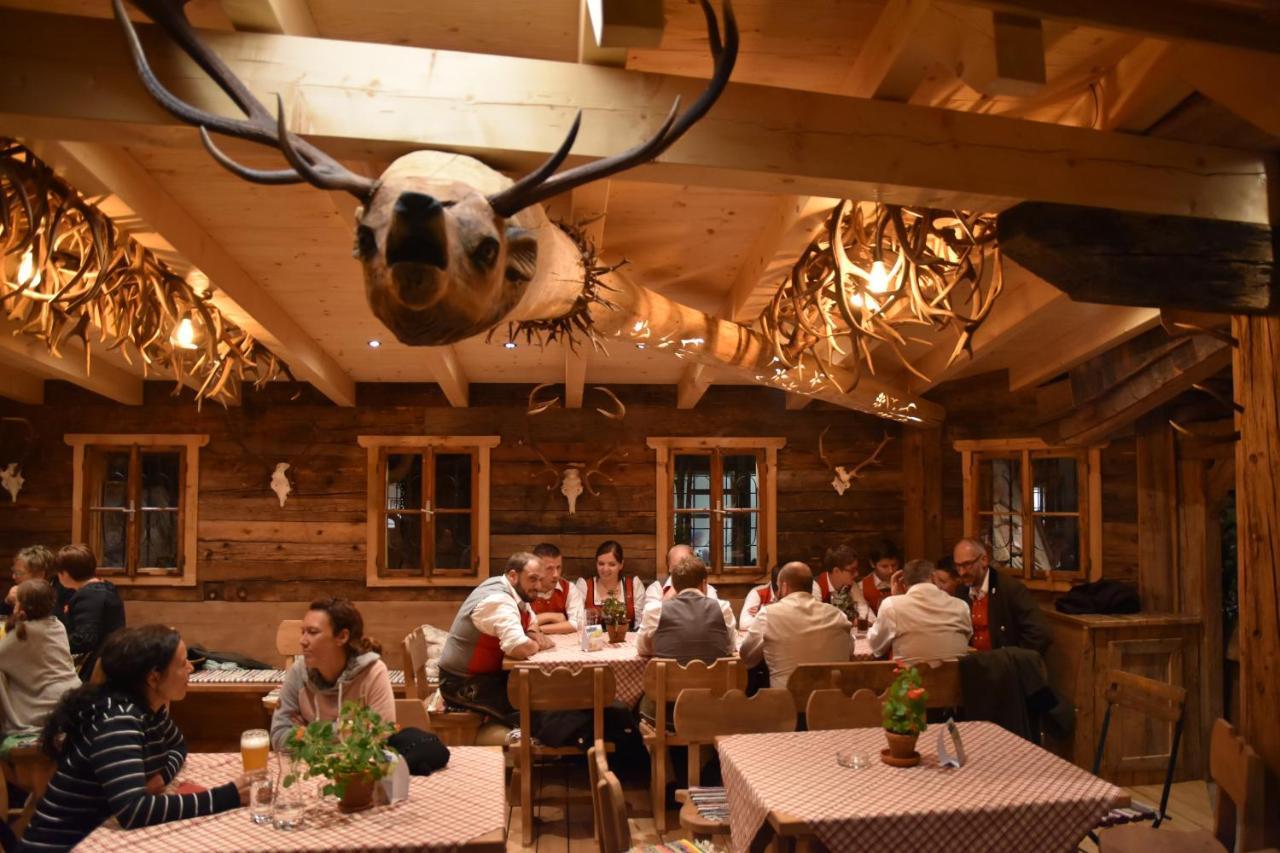 Gasthof Zacherlbraeu Fusch an der Glocknerstraße Extérieur photo